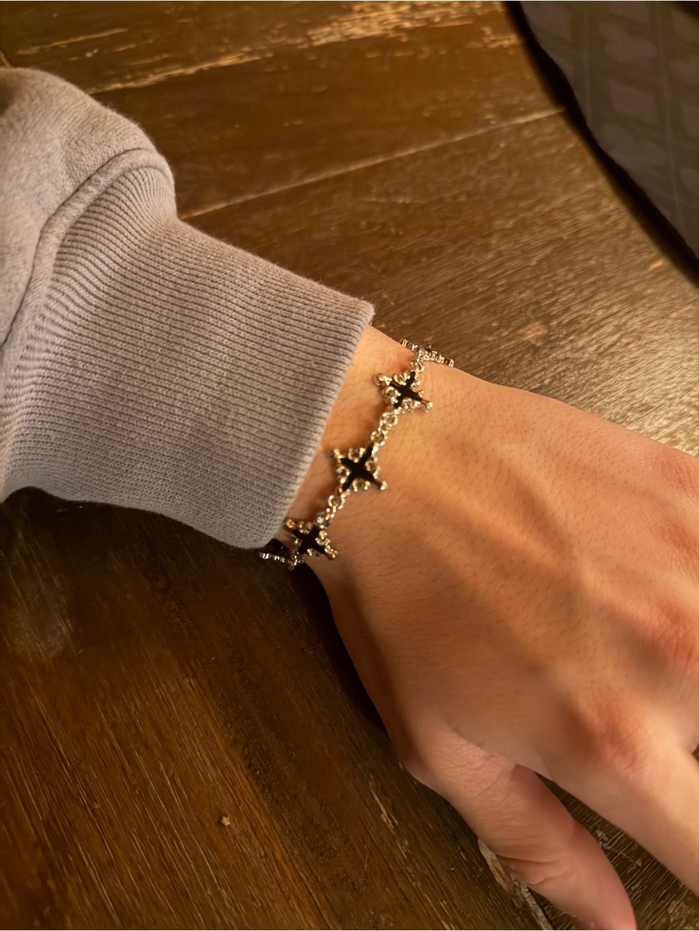 Delicate Black and Gold Star Link Bracelet - Women Jewelry